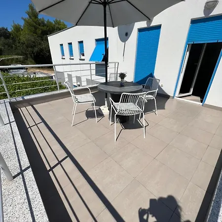 Franka Apartament *